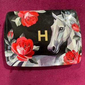 Hourglass Horse Palette